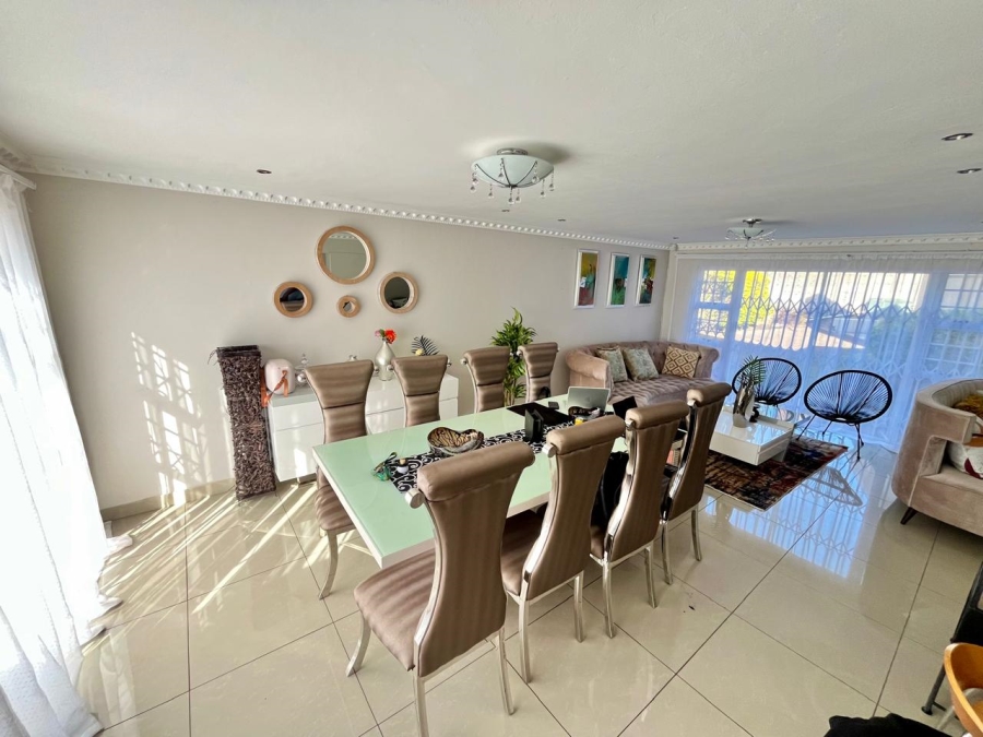 To Let 4 Bedroom Property for Rent in Beacon Bay Eastern Cape